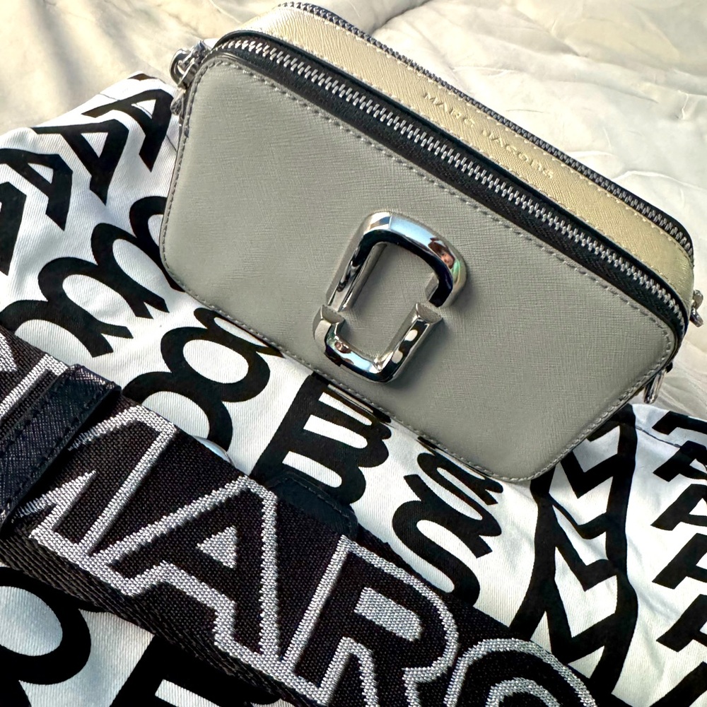Marc Jacobs Snapshot